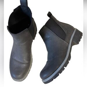 7 for all mankind faux leather black chunky heel boots size 10